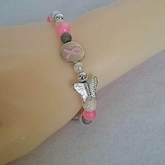 Breast Cancer Awareness beaded stretch bracelet - Picture 2 of 3